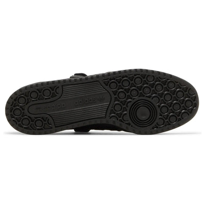 Forum Low Triple Black