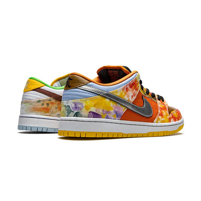 Nike SB Dunk Low Street Hawker 2021