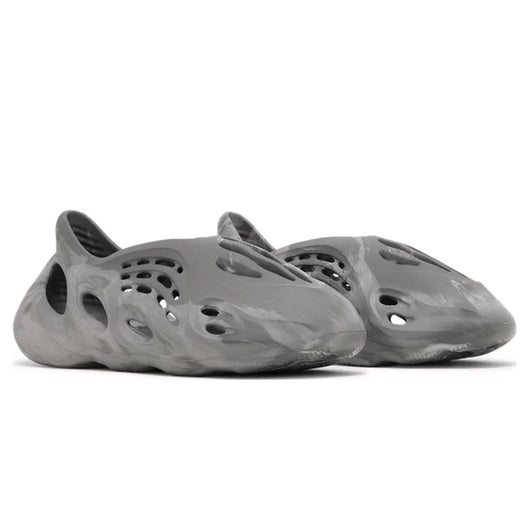 Yeezy Foam RNR MX Granite