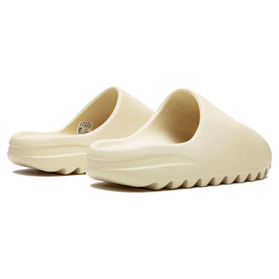 Yeezy Slide Bone (2022/2023 Restock)